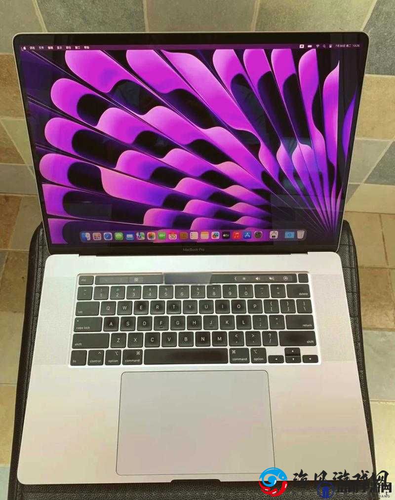 16 岁日本学生对 MacBook Pro 的评测